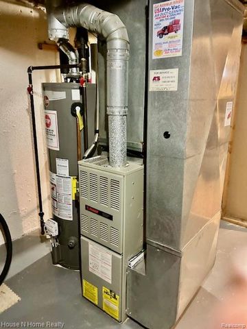 25165 Joanne Smith Drive, Warren, MI 48091