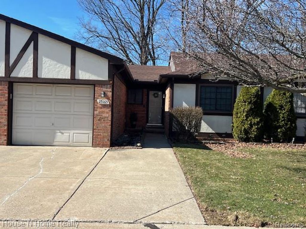 25165 Joanne Smith Drive, Warren, MI 48091
