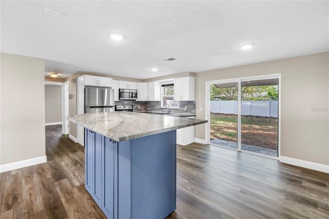 518 62ND AVENUE NE, St Petersburg, FL 33702