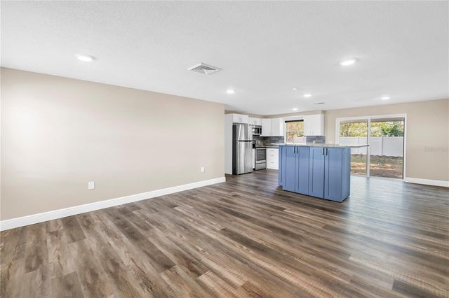 518 62ND AVENUE NE, St Petersburg, FL 33702