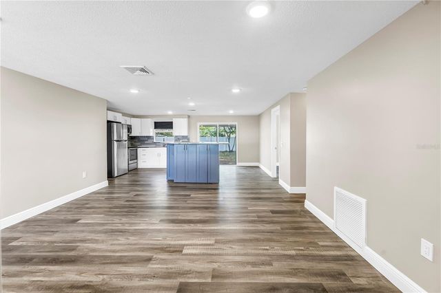 518 62ND AVENUE NE, St Petersburg, FL 33702