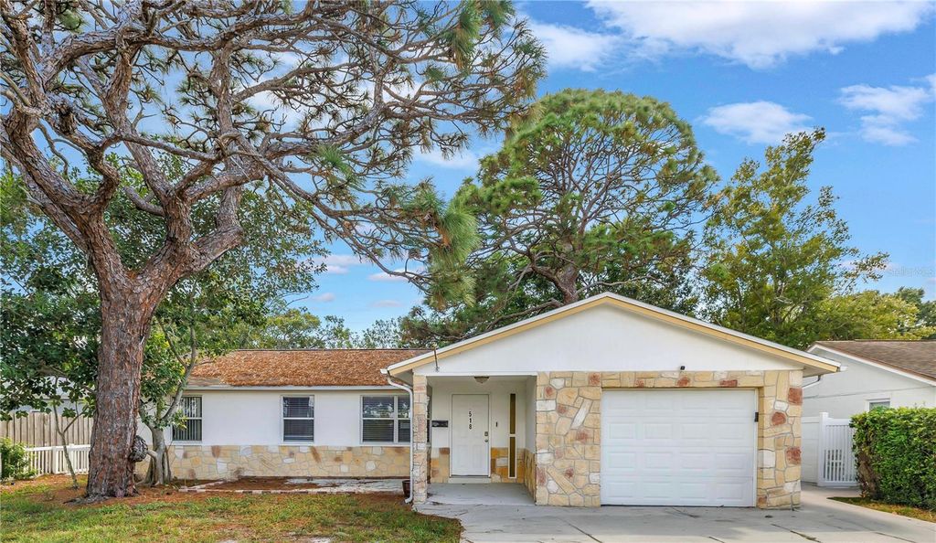 518 62ND AVENUE NE, St Petersburg, FL 33702