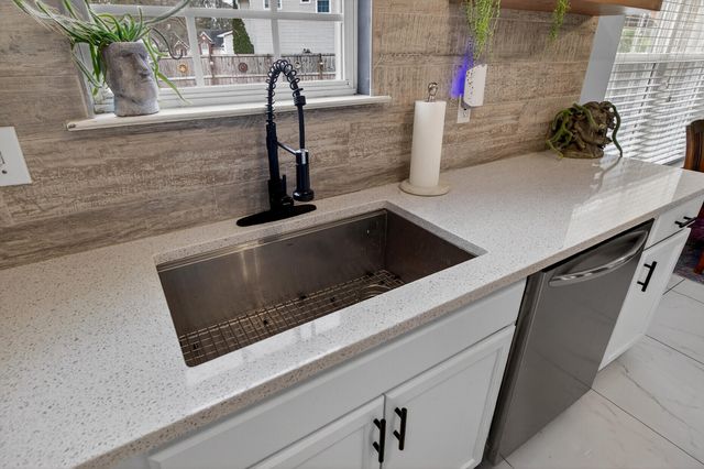 9431 Harroway Road, Summerville, SC 29485