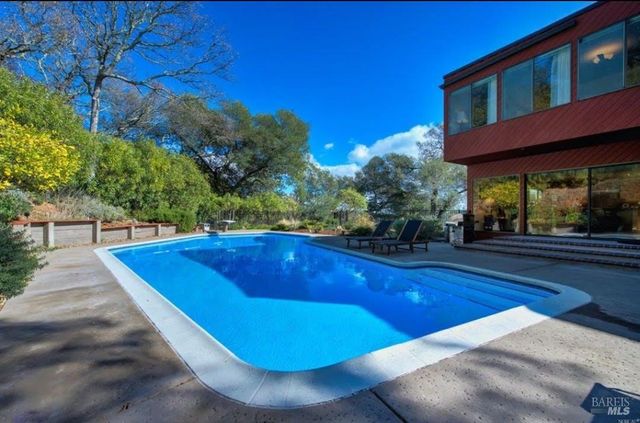 103 Brae Ct, Fairfield, CA 94534