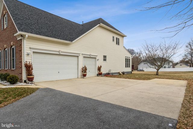 2205 DHOW CT, Bowie, MD 20721