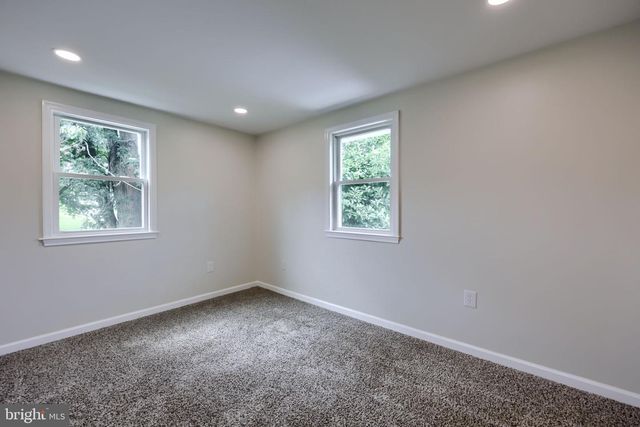 100 SPRING MEADOW LN, Washington Boro, PA 17582