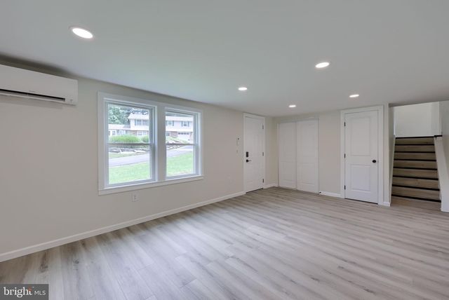 100 SPRING MEADOW LN, Washington Boro, PA 17582