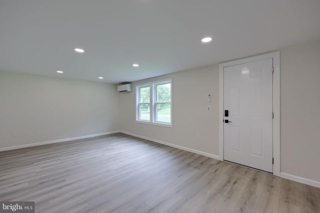 100 SPRING MEADOW LN, Washington Boro, PA 17582