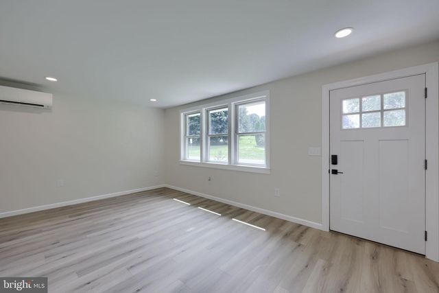 100 SPRING MEADOW LN, Washington Boro, PA 17582