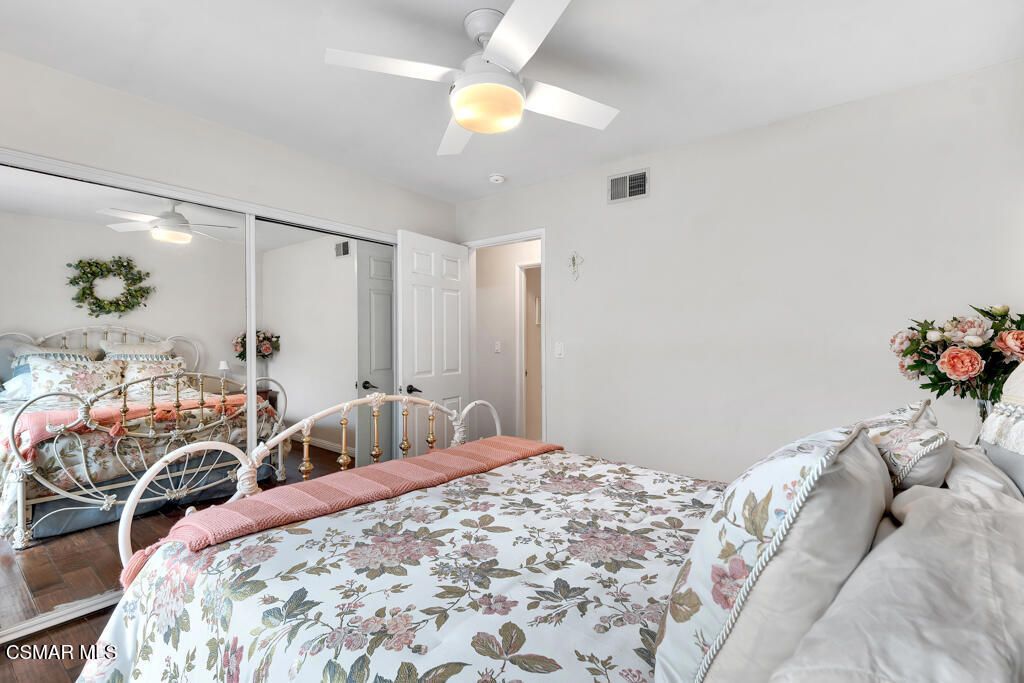 Image 21 of property listing at 9801 Lubao Avenue, Chatsworth, CA 91311