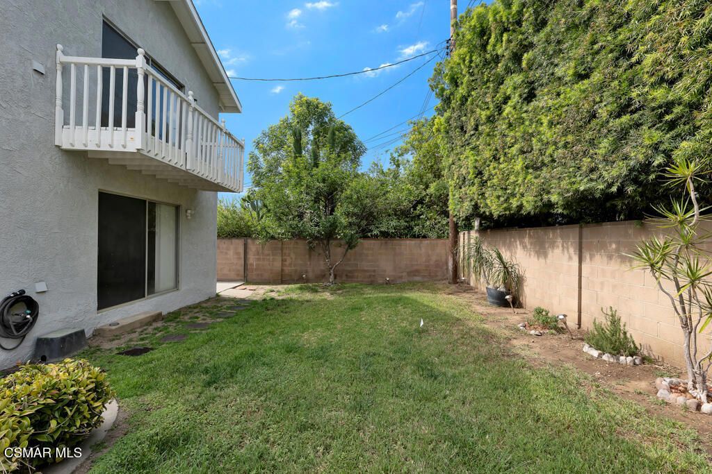 Image 45 of property listing at 9801 Lubao Avenue, Chatsworth, CA 91311