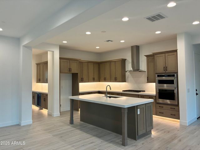 1163 E PALM BEACH Drive, Chandler, AZ 85249