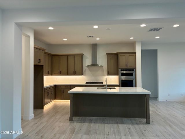 1163 E PALM BEACH Drive, Chandler, AZ 85249