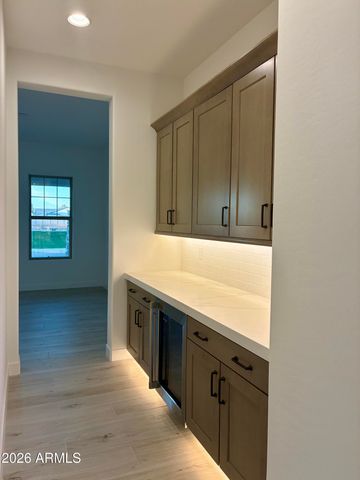 1163 E PALM BEACH Drive, Chandler, AZ 85249