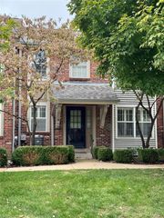 5429 Kenrick Parke Drive, St Louis, MO 63119