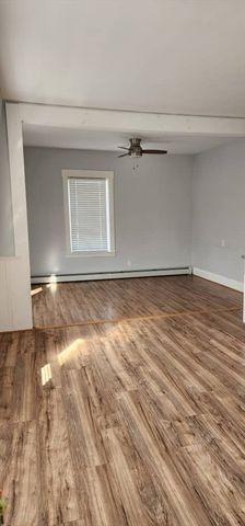 69 Clews 2, Pawtucket, RI 02861
