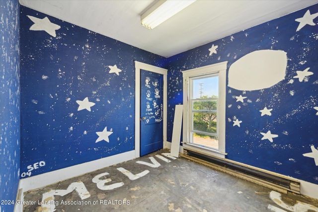 721 N Larch Street, Lansing, MI 48906