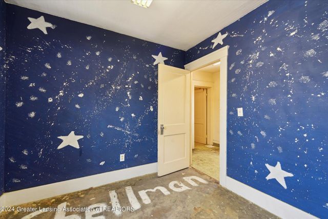 721 N Larch Street, Lansing, MI 48906