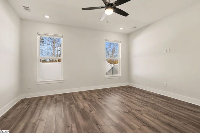 513 Fenwick Drive, Woodruff, SC 29388