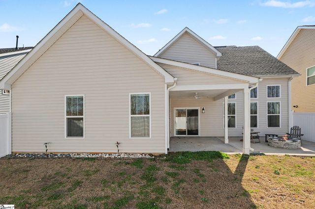 513 Fenwick Drive, Woodruff, SC 29388