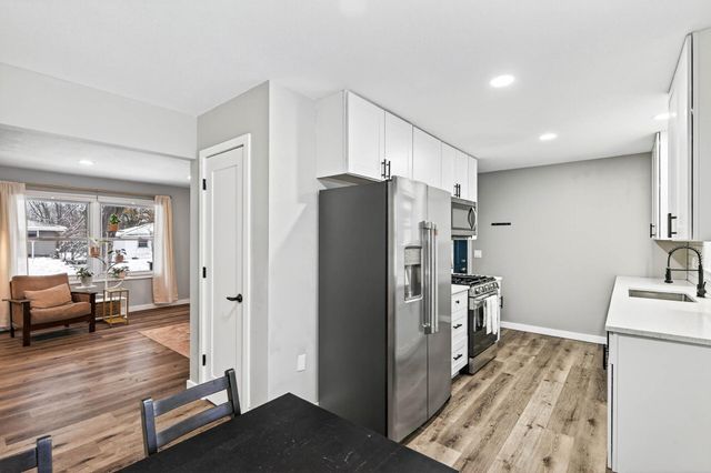 2013 Gettysburg Avenue N, Golden Valley, MN 55427