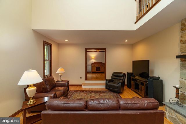 427 UPPER PIKE CREEK RD, Newark, DE 19711