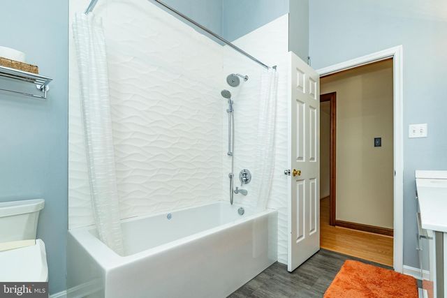 427 UPPER PIKE CREEK RD, Newark, DE 19711