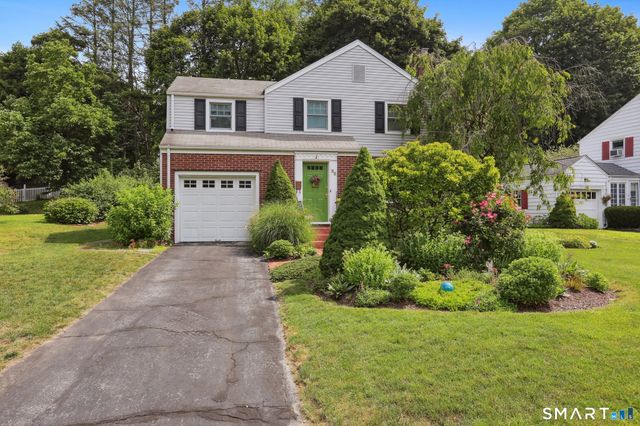 22 Concord Road, Danbury, CT 06810