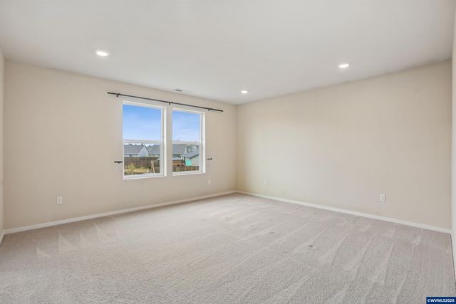 4889 Navigation Av NE, Salem, OR 97305