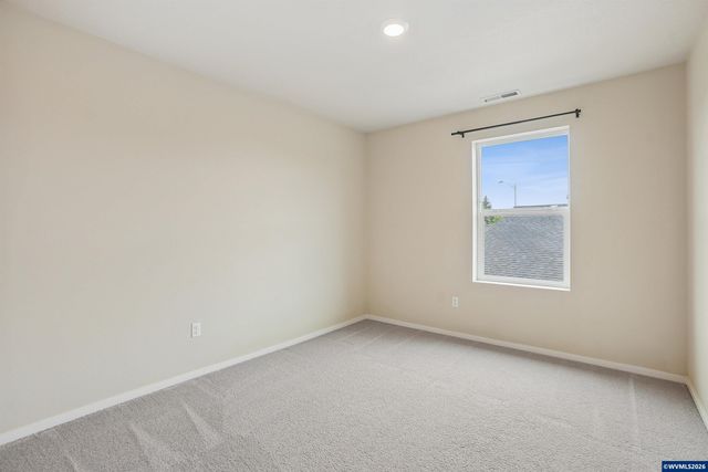 4889 Navigation Av NE, Salem, OR 97305