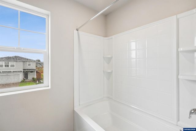 4889 Navigation Av NE, Salem, OR 97305