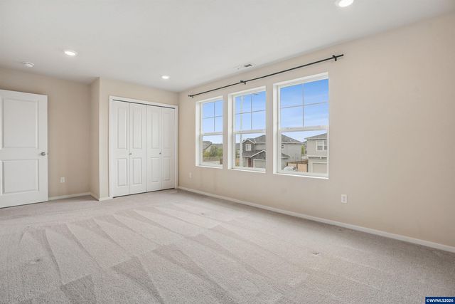 4889 Navigation Av NE, Salem, OR 97305