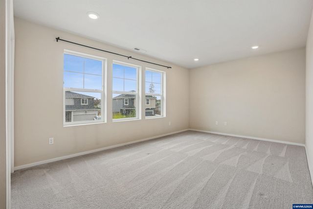 4889 Navigation Av NE, Salem, OR 97305