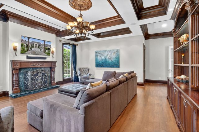 377 E Coconut Palm Road, Boca Raton, FL 33432