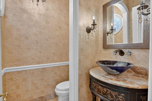 377 E Coconut Palm Road, Boca Raton, FL 33432