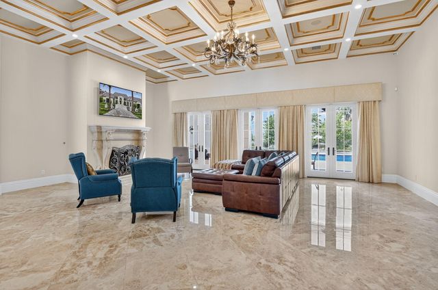 377 E Coconut Palm Road, Boca Raton, FL 33432