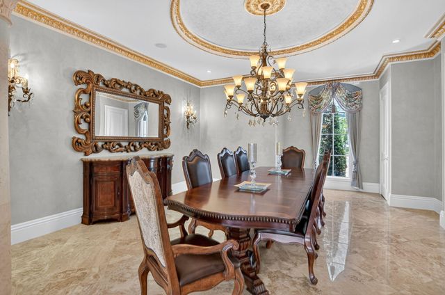 377 E Coconut Palm Road, Boca Raton, FL 33432