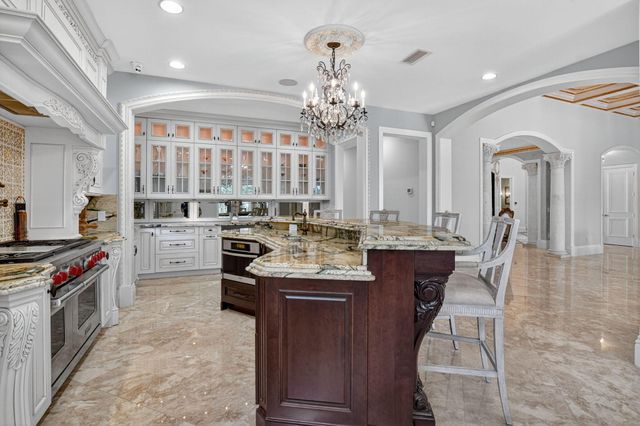 377 E Coconut Palm Road, Boca Raton, FL 33432