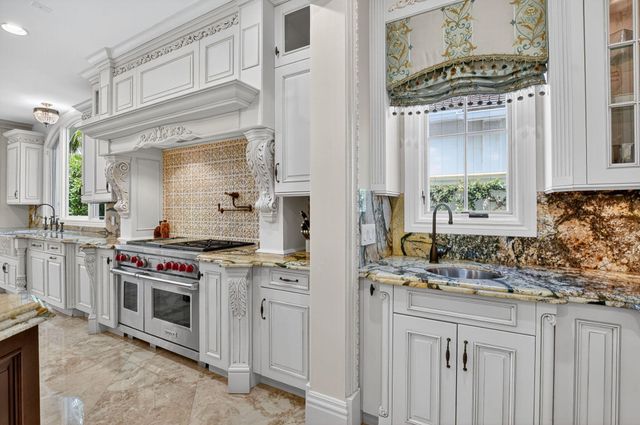 377 E Coconut Palm Road, Boca Raton, FL 33432