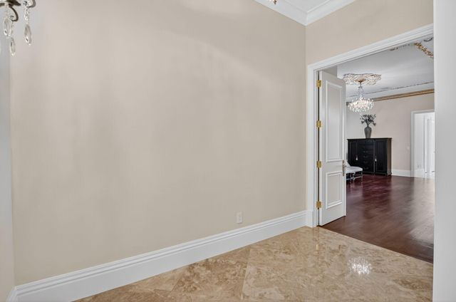 377 E Coconut Palm Road, Boca Raton, FL 33432