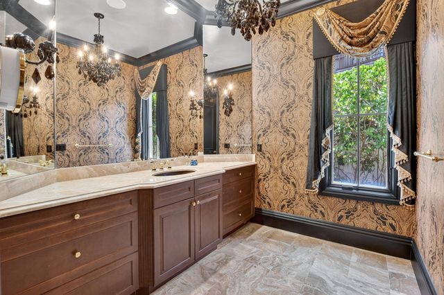 377 E Coconut Palm Road, Boca Raton, FL 33432