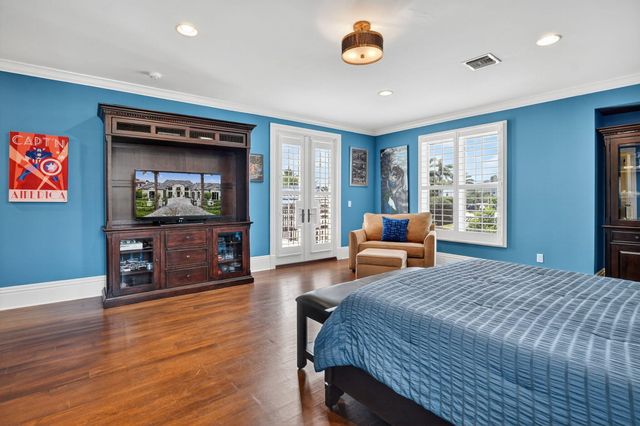 377 E Coconut Palm Road, Boca Raton, FL 33432