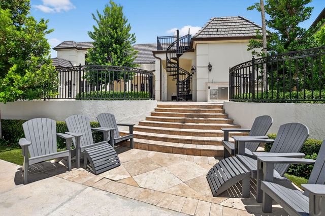 377 E Coconut Palm Road, Boca Raton, FL 33432