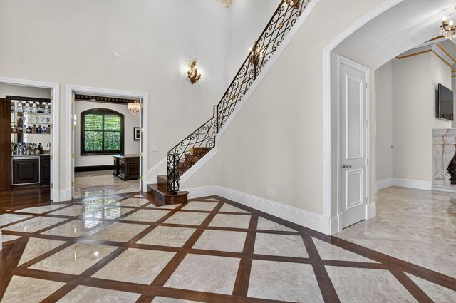 377 E Coconut Palm Road, Boca Raton, FL 33432