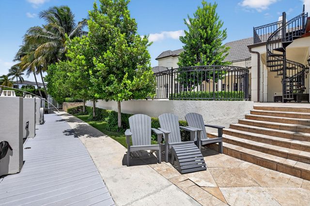 377 E Coconut Palm Road, Boca Raton, FL 33432