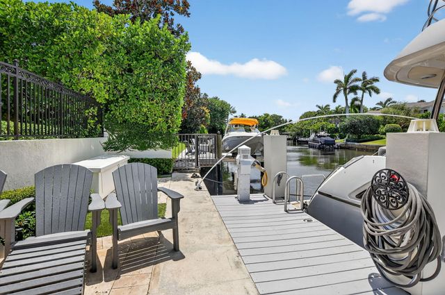 377 E Coconut Palm Road, Boca Raton, FL 33432