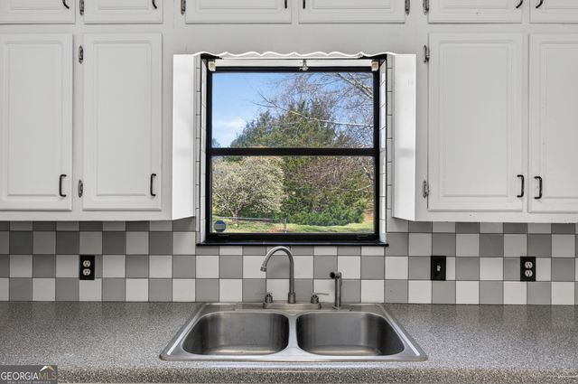 5 Hearthstone Drive, Stockbridge, GA 30281