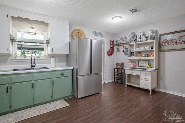 2511 W Kingsfield Dr, Cantonment, FL 32533