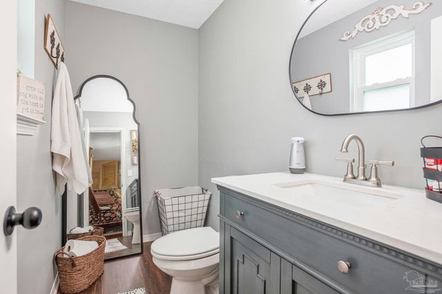 2511 W Kingsfield Dr, Cantonment, FL 32533