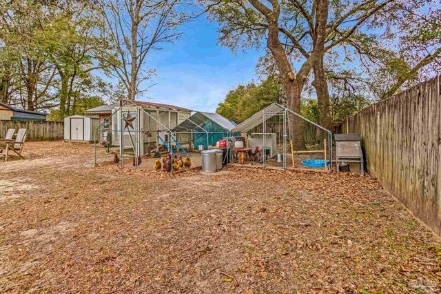 2511 W Kingsfield Dr, Cantonment, FL 32533